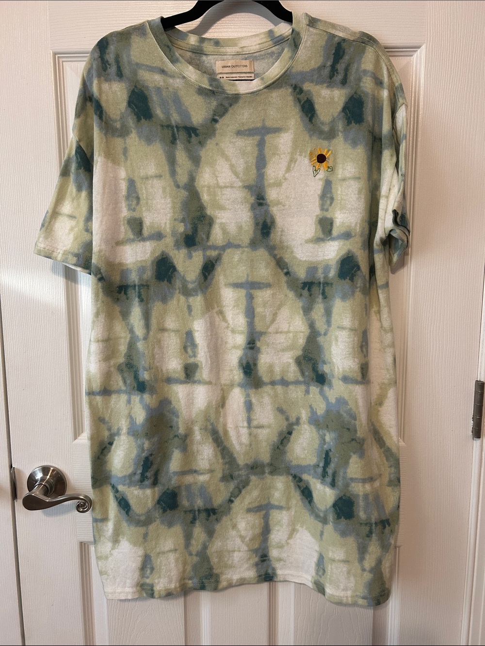 Tie-Dye long T-shirt Dress with Sunflower Patch - Green